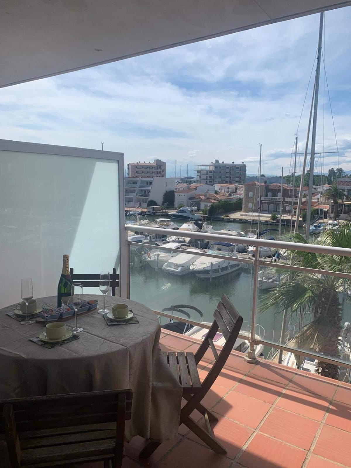 De Dos Con Terraza Y Plaza De Aparcamiento Apartment *